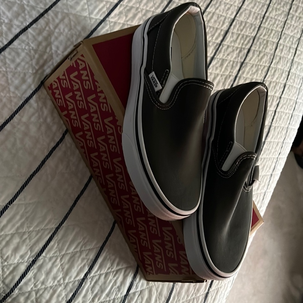 Brand New, never worn Grey Vans.  Size 6 Women’s or 4.5 Men’s.